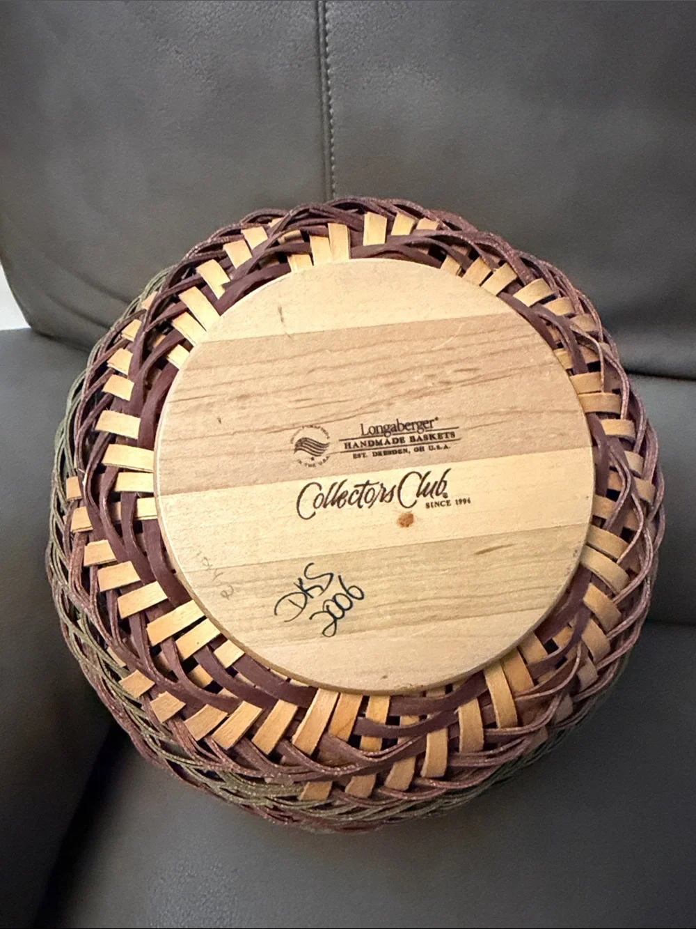 Longaberger Collectors Club Giving  Basket